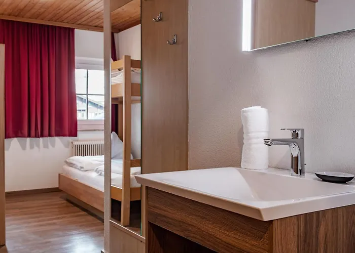 アパート Active *