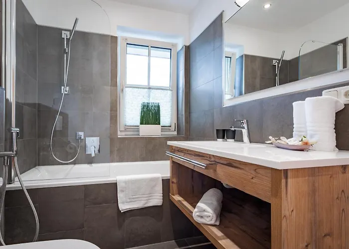 アパート Active *