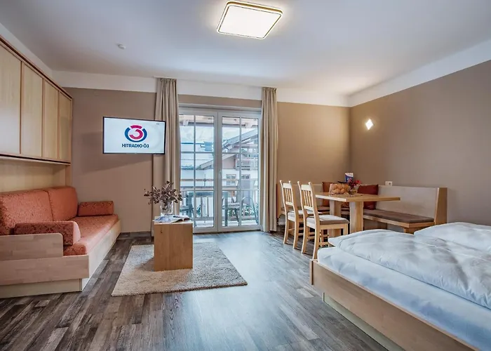 アパート Active *