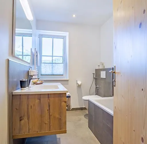 アパート Active *